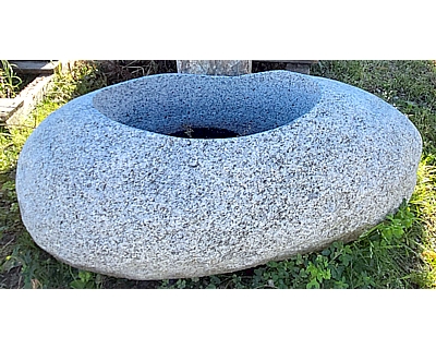 Fioriera in pietra di Luserna